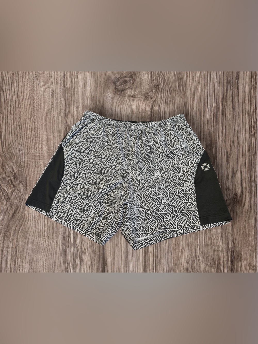 Without Walls Patterned Side Split Short SZ XL